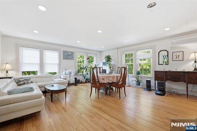 210 Leonia Avenue, Leonia, NJ 07605