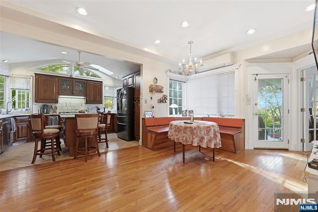 210 Leonia Avenue, Leonia, NJ 07605