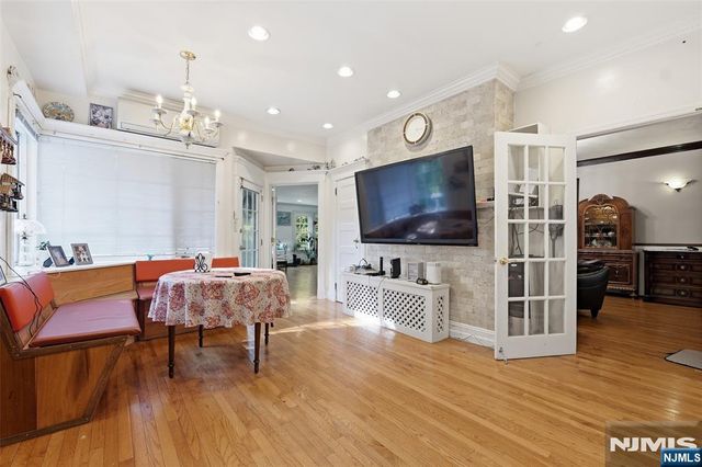 210 Leonia Avenue, Leonia, NJ 07605