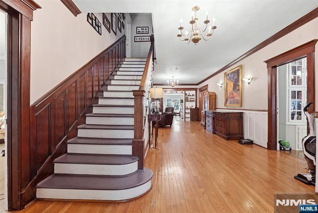 210 Leonia Avenue, Leonia, NJ 07605
