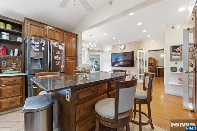 210 Leonia Avenue, Leonia, NJ 07605
