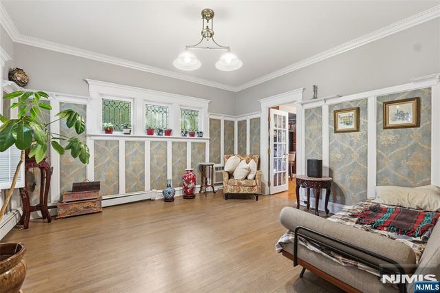 210 Leonia Avenue, Leonia, NJ 07605