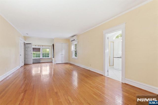 210 Leonia Avenue, Leonia, NJ 07605