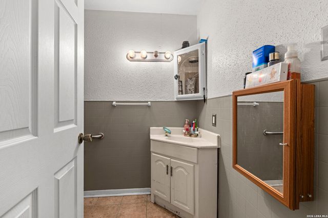 1226 Division Ave, San Antonio, TX 78225
