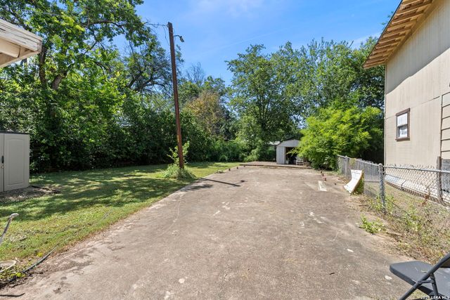 1226 Division Ave, San Antonio, TX 78225