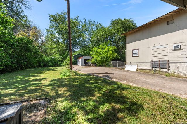 1226 Division Ave, San Antonio, TX 78225