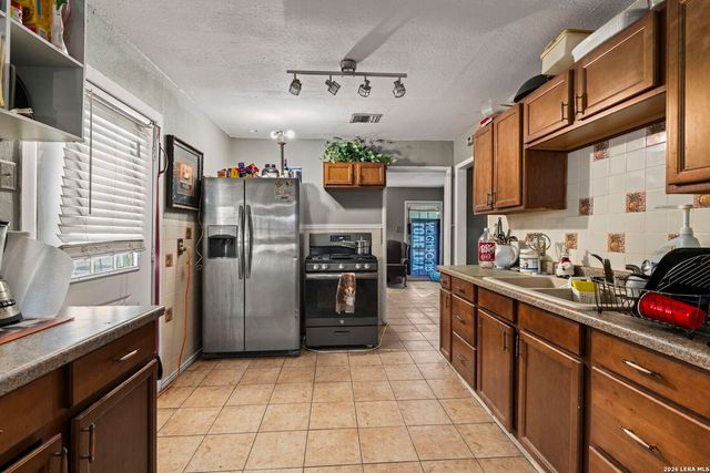1226 Division Ave, San Antonio, TX 78225