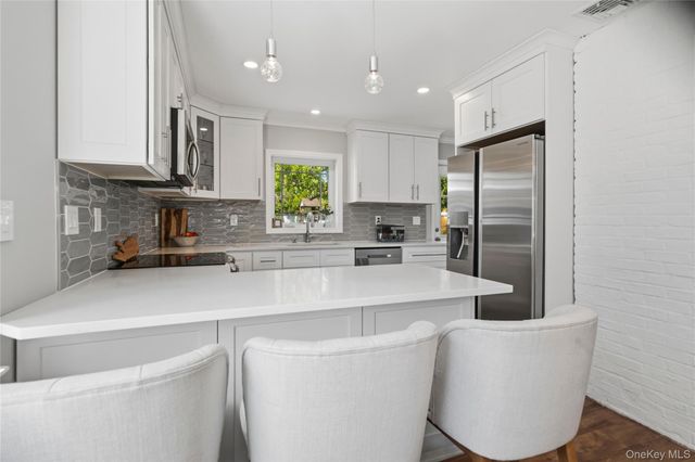51 Fox Boulevard, Massapequa, NY 11758