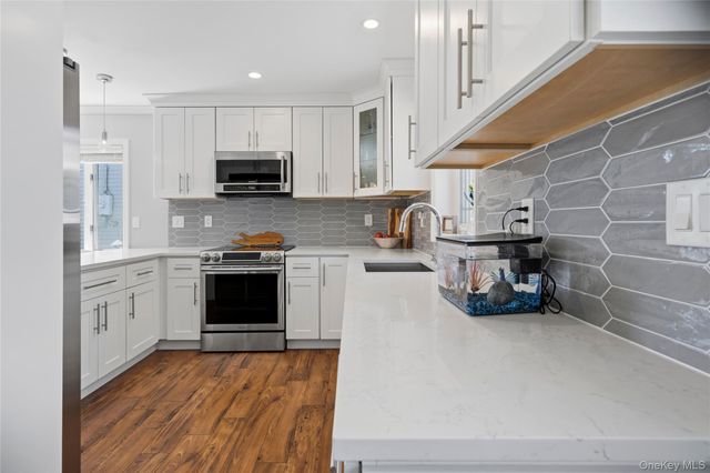 51 Fox Boulevard, Massapequa, NY 11758