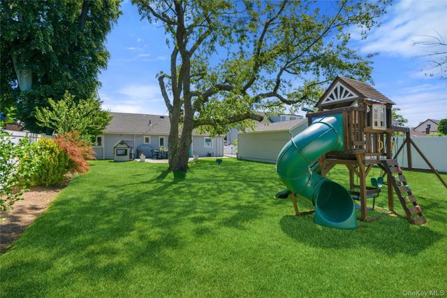 51 Fox Boulevard, Massapequa, NY 11758