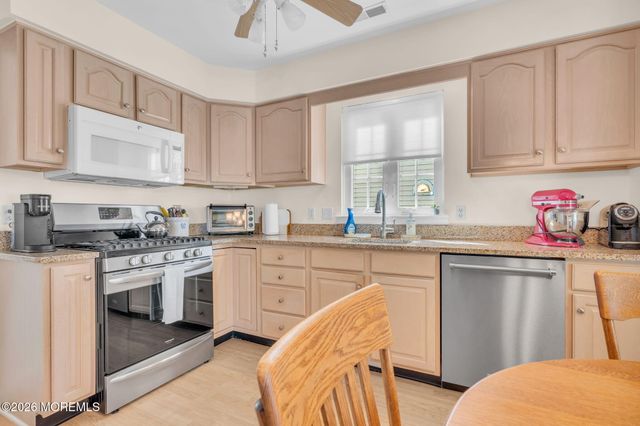 67 S Baker Drive, Jackson, NJ 08527