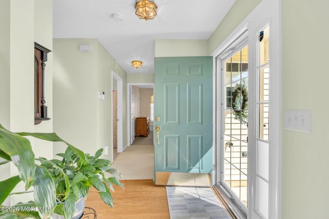 67 S Baker Drive, Jackson, NJ 08527