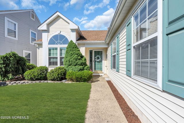 67 S Baker Drive, Jackson, NJ 08527