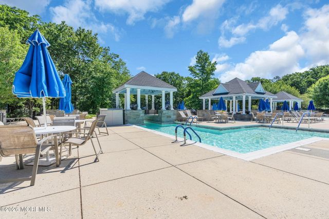 67 S Baker Drive, Jackson, NJ 08527
