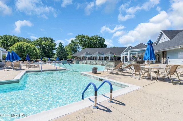67 S Baker Drive, Jackson, NJ 08527