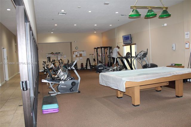 8120 SW 24th Street 314, North Lauderdale, FL 33068