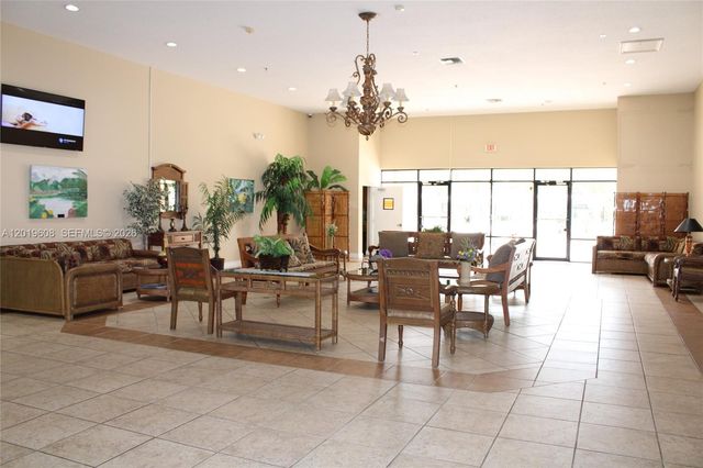8120 SW 24th Street 314, North Lauderdale, FL 33068