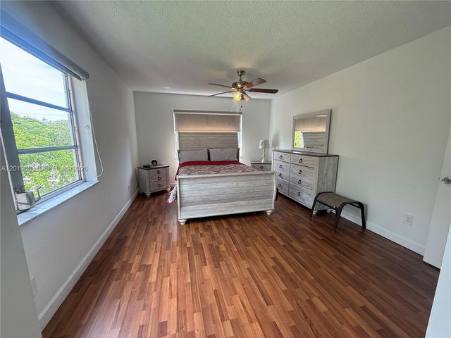 8120 SW 24th Street 314, North Lauderdale, FL 33068