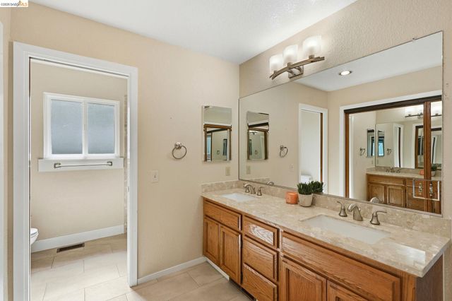 1794 Seal Way, Discovery Bay, CA 94505