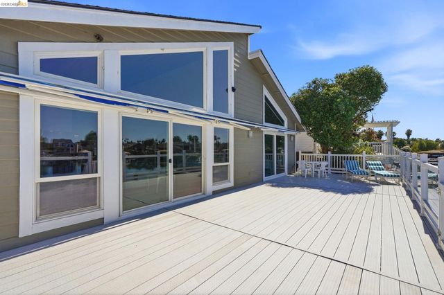 1794 Seal Way, Discovery Bay, CA 94505