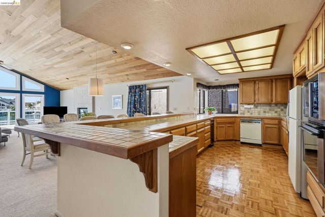 1794 Seal Way, Discovery Bay, CA 94505
