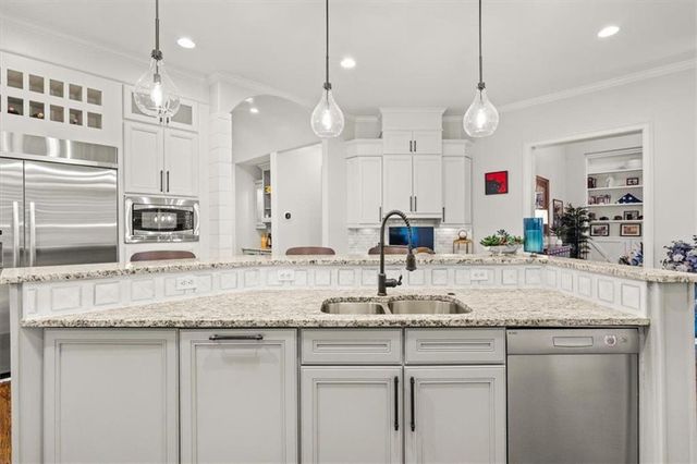 2225 Watercrest Commons Circle, Marietta, GA 30062