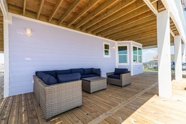 13030 Jolly Roger, Freeport, TX 77541