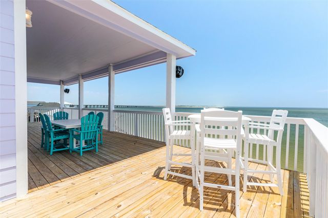 13030 Jolly Roger, Freeport, TX 77541