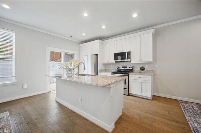 432 Charleston ST, Chesapeake, VA 23322