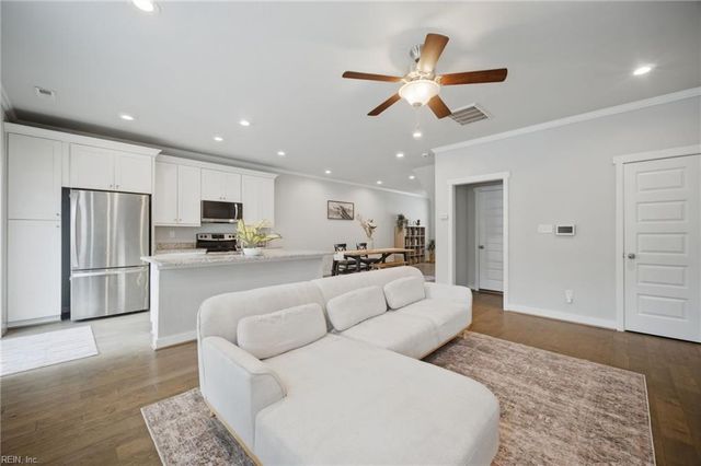 432 Charleston ST, Chesapeake, VA 23322