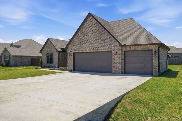 150 Phillips Street, Skiatook, OK 74070