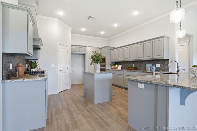 150 Phillips Street, Skiatook, OK 74070