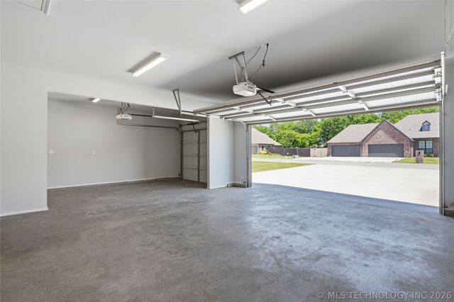 150 Phillips Street, Skiatook, OK 74070