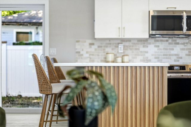 1044 12TH AVENUE S, St Petersburg, FL 33705