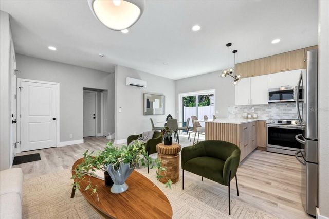 1044 12TH AVENUE S, St Petersburg, FL 33705