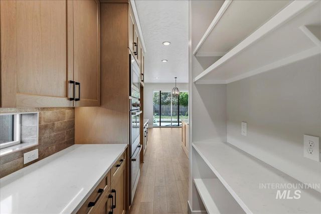 1041 W Malbar St., Meridian, ID 83646