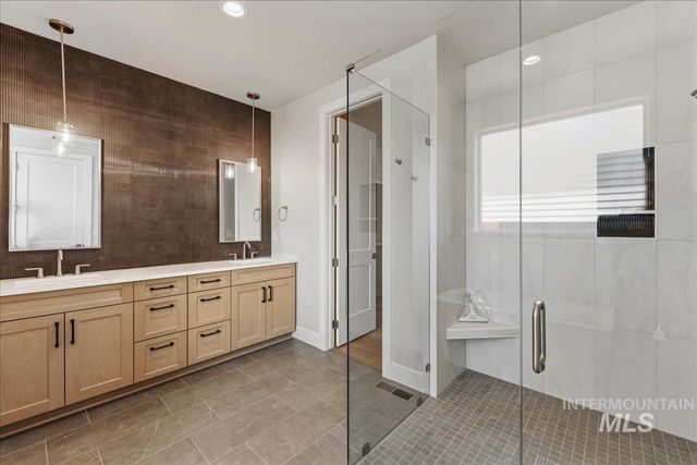 1041 W Malbar St., Meridian, ID 83646