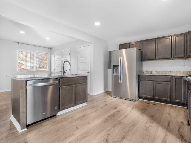 440 Moores Dr, Hopkinsville, KY 42240