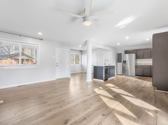 440 Moores Dr, Hopkinsville, KY 42240