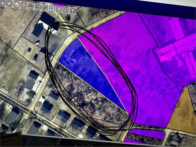 440 Moores Dr, Hopkinsville, KY 42240