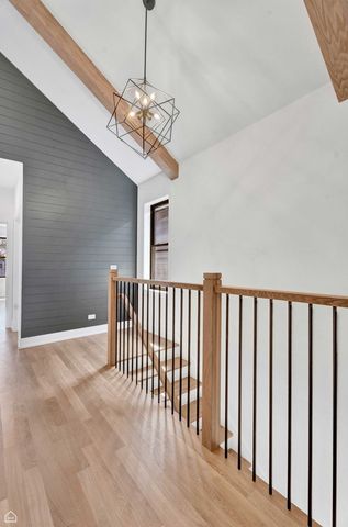 3905 N Drake Avenue, Chicago, IL 60618