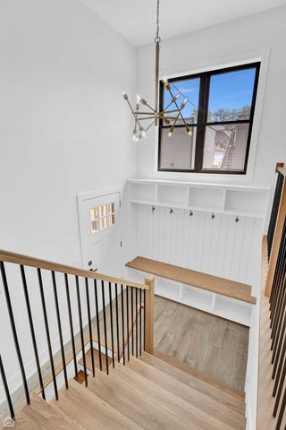 3905 N Drake Avenue, Chicago, IL 60618