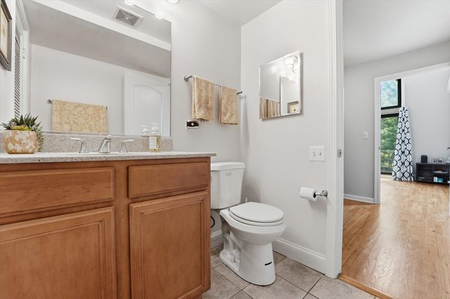 600 W Russell Street 309, Barrington, IL 60010