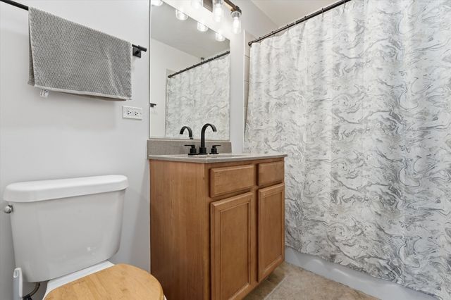 600 W Russell Street 309, Barrington, IL 60010