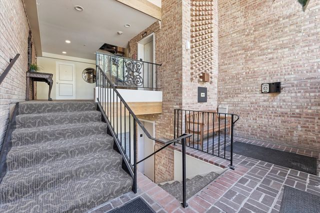 600 W Russell Street 309, Barrington, IL 60010