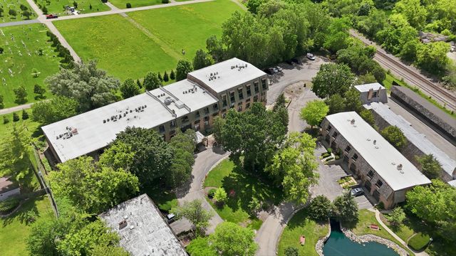 600 W Russell Street 309, Barrington, IL 60010