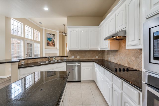 6200 Park Meadow Lane, Plano, TX 75093