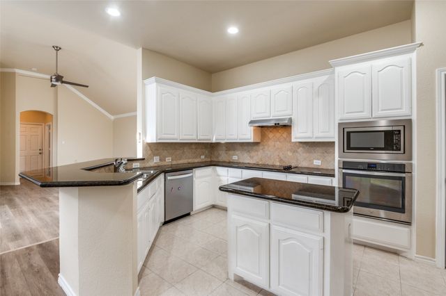 6200 Park Meadow Lane, Plano, TX 75093