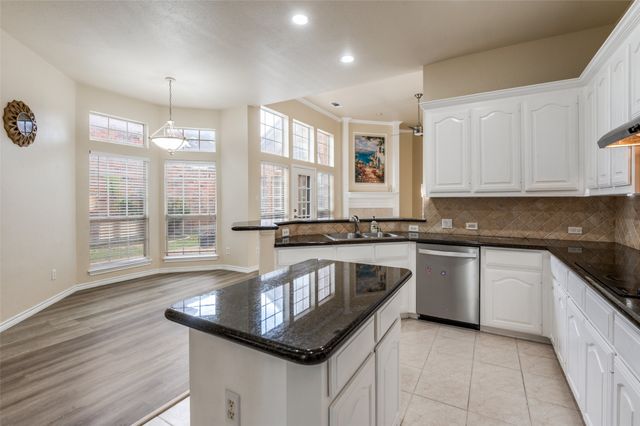 6200 Park Meadow Lane, Plano, TX 75093