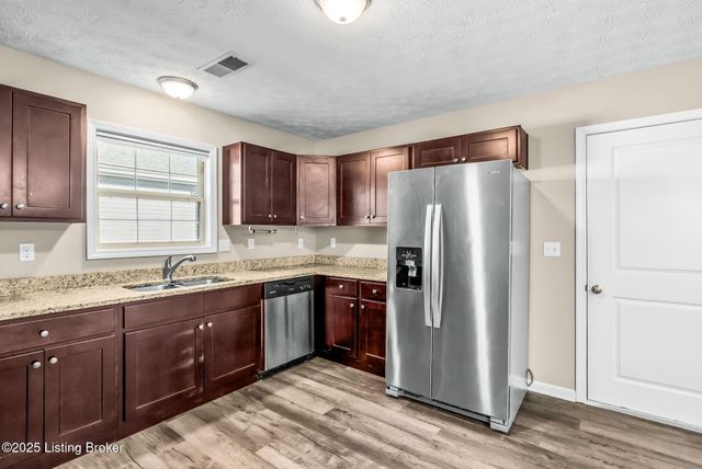 1826 Blackwell Rd, Shelbyville, KY 40065